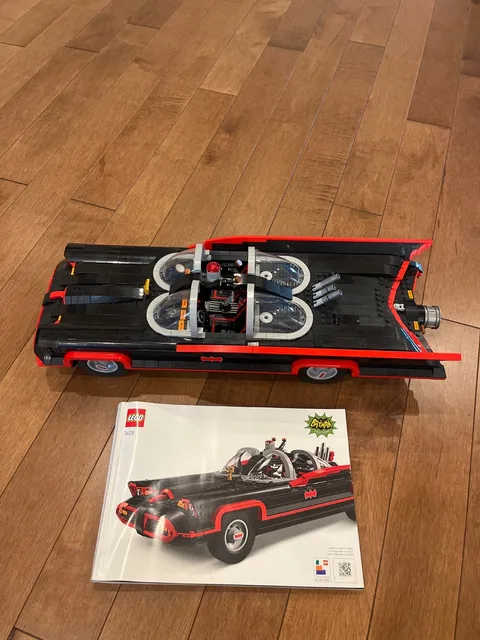 Batman LEGO Super Heroes the Classic TV Series Batmobile (76328). Read Below