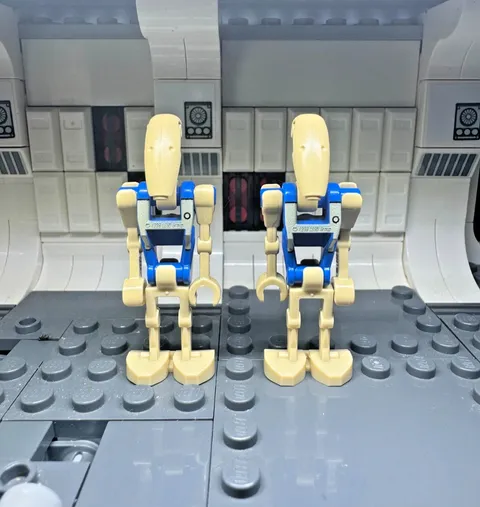 LEGO Star Wars Blue Pilot Battle Droid Minifigure Lot of 2
