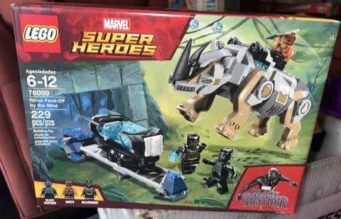 76099 RHINO FACE-OFF BY THE MINE lego legos set NEW super heroes BLACK PANTHER