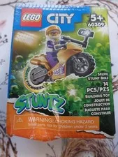 Lego 60309 City Stuntz Selfie Stunt Bike NIB Damaged box