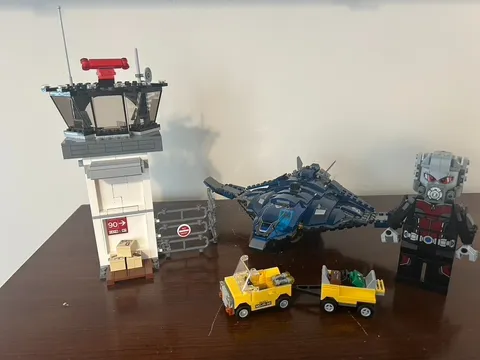 LEGO Marvel: Super Hero Airport Battle (76051)
