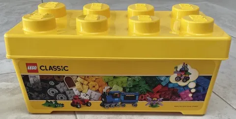 LEGO STORAGE BRICK CASE 8 STUD LG PLASTIC CONTAINER BIN BOX EMPTY STACKABLE YELW