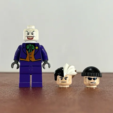 Incomplete Official LEGO 2006 Batman parts lot. 06 Joker, Two Face, and Goon