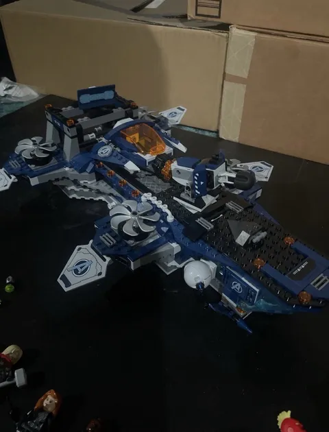 LEGO Super Heroes: Avengers Helicarrier (76153) 100% Complete!