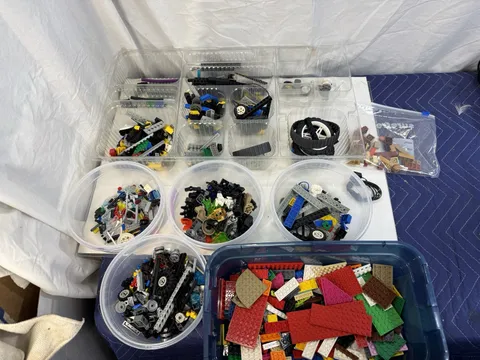 Huge LEGO Technic & Bionicle Bulk Lot Pieces Gears Wheels Plates Treads