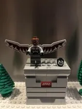LEGO Marvel Falcon Minifigure sh261 From 76050 Crossbones Hazard Heist + Head