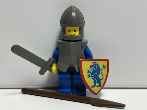 LEGO Castle cas237 Lion Knight Crusader Minifigure Knight Vintage 1980s W/ Armor