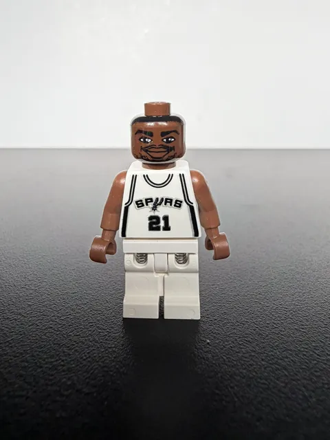 Lego 2003 NBA Tim Duncan Minifigure, San Antonio Spurs #21 nba004