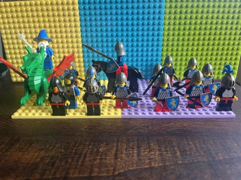 Lego Castle Vintage Lot Of 15 Minifigures Dragon Horse Shields Read Description