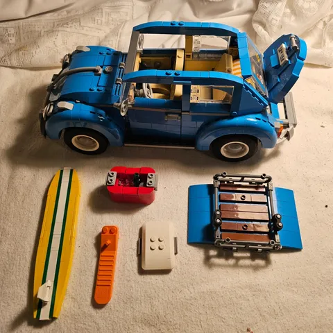 LEGO Creator Expert Set 10252 Volkswagen Beetle (VW Beetle) Complete Car