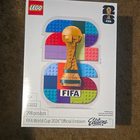 LEGO 43032 FIFA World Cup 2026 Official Emblem Building Set 298 Pieces Box