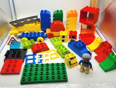 LEGO DUPLO LOT Mixed lot of odd 47 pieces parts character train windows nice
