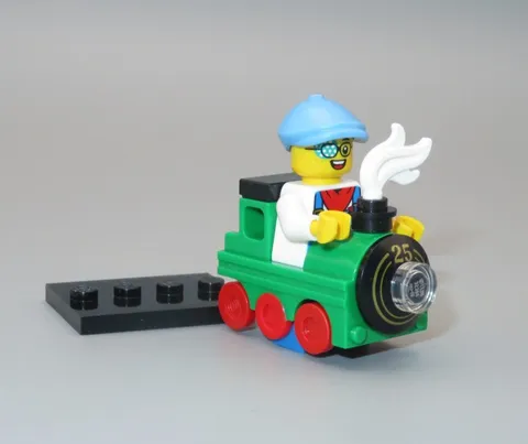 LEGO Series 25 Train Kid New taken out of package minifigure CMF