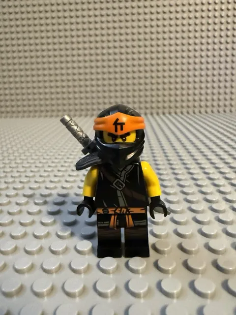 LEGO Ninjago Cole Secrets of the Forbidden Spinjitzu Minifigure njo0532 70678