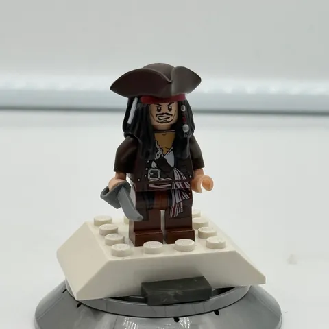 LEGO Pirates of the Caribbean Captain Jack Sparrow Minifigure  poc011 READ