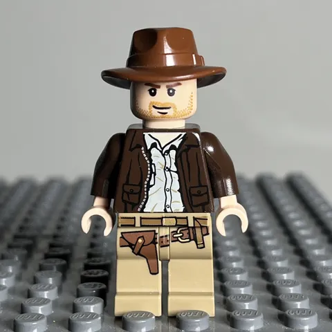 Lego Indiana Jones Minifigure Lobsided Grin Closed Mouth iaj001 - 1i