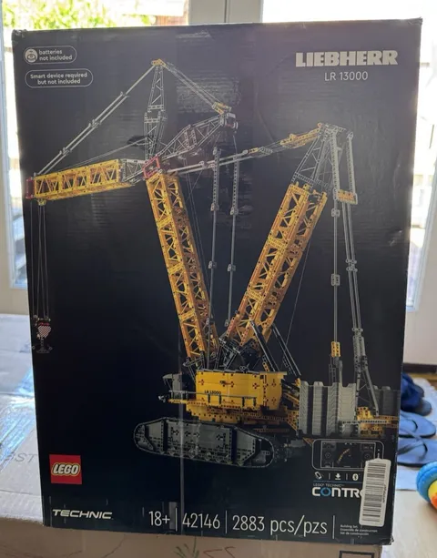 LEGO Technic: Liebherr Crawler Crane LR 13000 (42146) BRAND NEW ***SEALED***