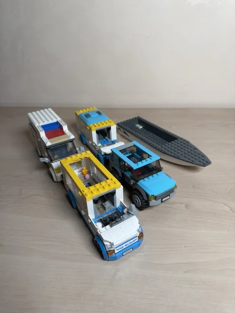 LEGO City Vehicle Lot Camper Van 60283 Ice Cream 60253 SUV 60327 Annabell Boat