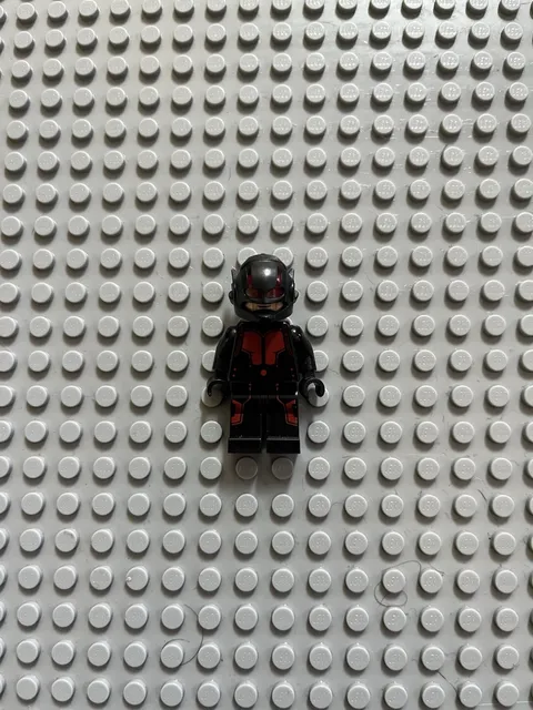 LEGO Marvel Super Heroes: Ant Man Hank Pym Minifigure 76039 Ant-Man Final Battle