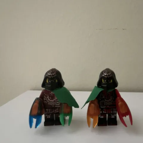 LEGO Minifigure Lot Krux and Acronix with all 4 time blades.