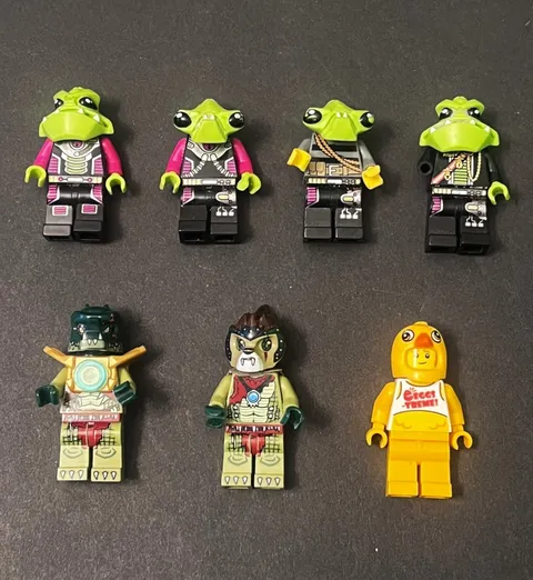 LEGO Minifigure Lot of 7 Retired Chicken Suit Guy, Legends Chima, Alien Conquest