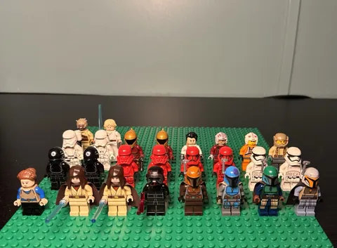 LEGO Star Wars Minifigure Lot – Kylo Ren, Padmé, Ben Kenobi + More (26 figures)