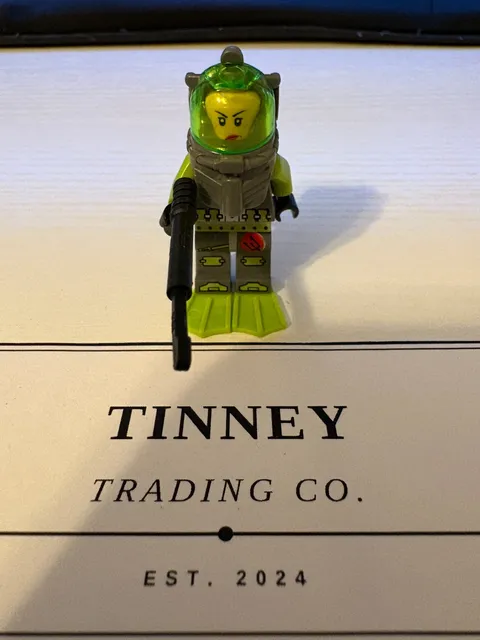 LEGO Atlantis Diver Samantha Rhodes Minifigure atl008 w/ Helmet & Speargun