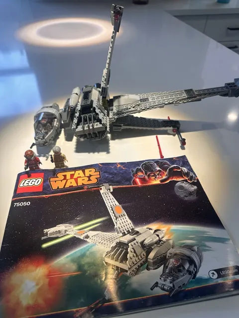 LEGO Star Wars 75050 B-Wing Star Wars Rebels Complete Set Minifig