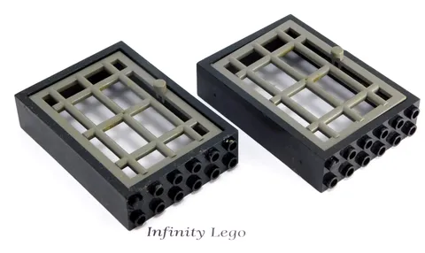 2 LEGO Vintage Black Frame 2x6x7 Old Dark Grey Door 1x6x7 with Bars 4611 4071
