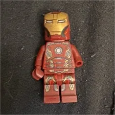 LEGO Marvel Iron Man Minifigure w/ Red & Gold Suit and Helmet