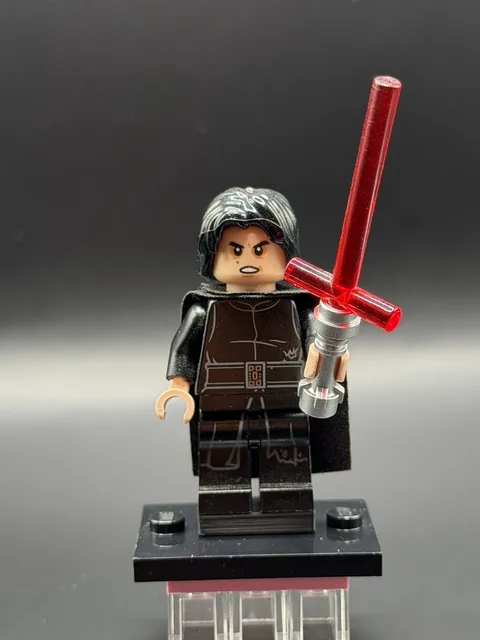 LEGO Star Wars Kylo Ren Minifigure Tattered Robe Scar 75236 sw1006 - 1L