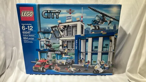LEGO CITY: Police Station (60047)