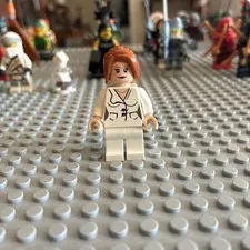 Pepper Potts, White Suit - 76007 - sh0068 - LEGO Iron Man 3 Minifigure