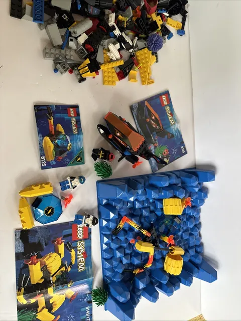 LEGO Aquazone 6145/1728 Crystal Crawler 6125 6135 6854 6835 Blocks Minifigure
