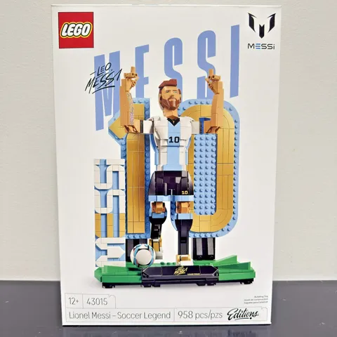 LEGO Lionel Messi Soccer Legend 43015 World Cup 958 Pcs - NEW Factory Sealed
