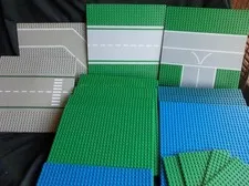 LOT/16 LEGO 32x32 16x16 16x32 16x16 Blue Green Road 30279 & Base Plates