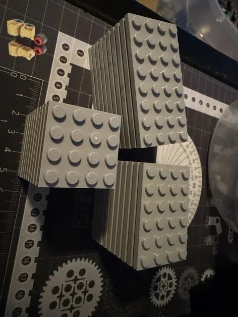 Lego Plates Light Bluish Gray 4x4, 4x6, 4x8 (10 Each Size)