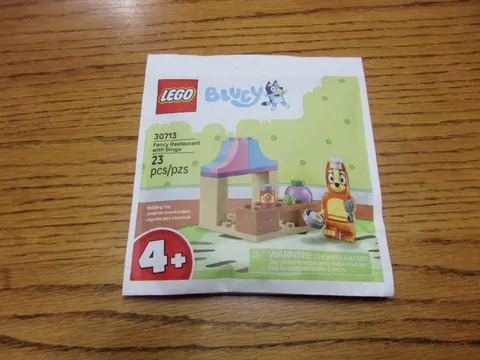 In Hand New 2026 Lego Bluey 30713 Fancy Restaurant with Bingo Paperbag Set