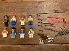 Vintage LEGO Pirates 6285 Black Seas Barracuda Minifigures & Weapons Lot