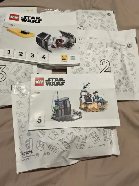 LEGO Star Wars 75421 - Darth Vader’s Tie Fighter 