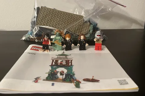 LEGO Harry Potter Set 76420: Triwizard Tournament: The Black Lake - 99% Complete