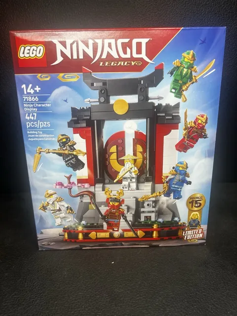 LEGO NINJAGO Ninja Character Display 15th Anniversary 71866 - Complete MISB