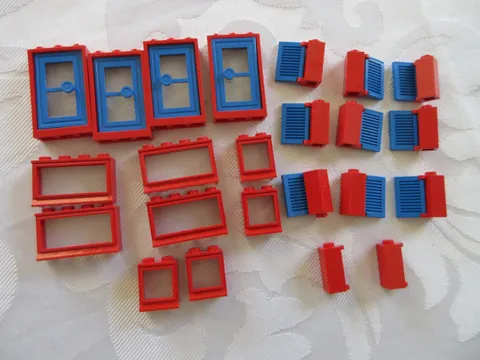 LEGO VINTAGE Windows Doors Shutter Lot, COMPLETE WITH "GLASS", EXCELLENT