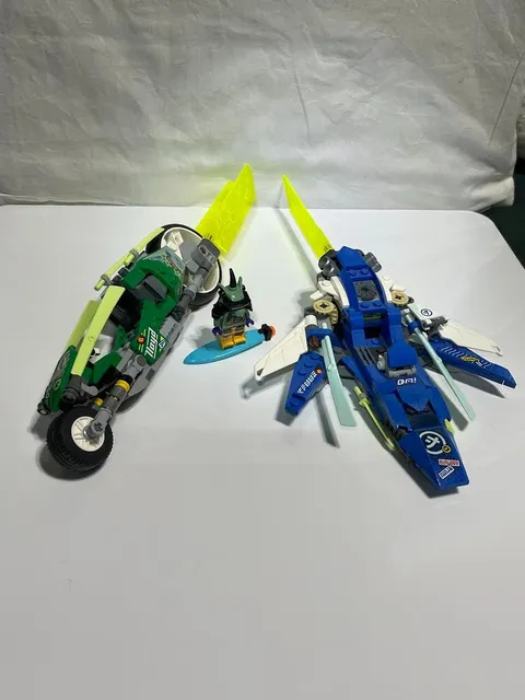 LEGO Ninjago Jay and Lloyd's Velocity 71709 Incomplete Used Good Condition