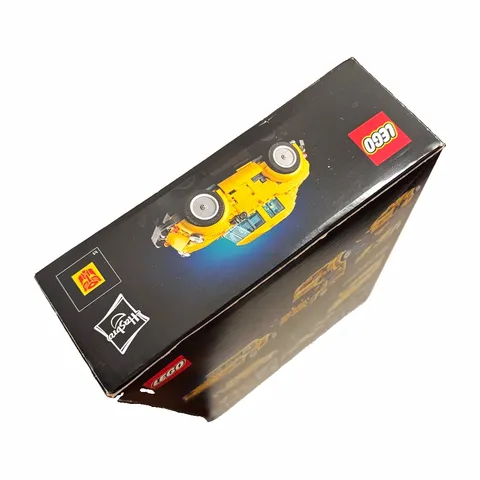 LEGO Icons Transformers Bumblebee Converts 10338 Building Set 950 pcs 18+