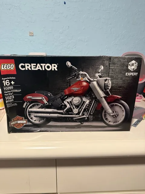 LEGO Creator Expert 10269 Harley-Davidson Fat Boy Set 1023 Pieces Box