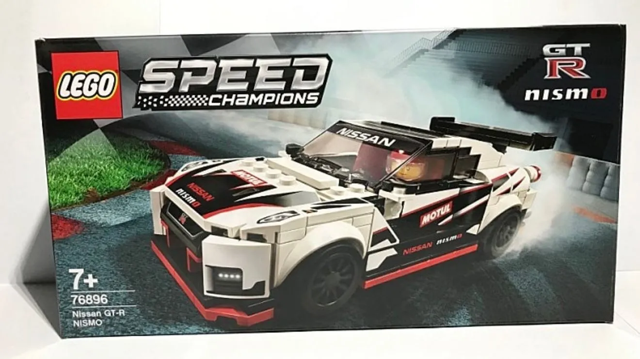 Lego 76896 Nissan GT-R NISMO 298pcs Factory-Sealed