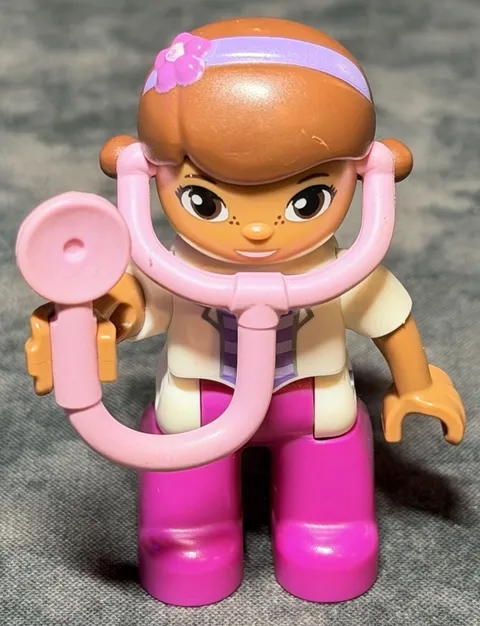 Lego Duplo Figure Doc McStuffins