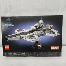 LEGO Marvel Avengers Helicarrier Building Set 76295 509 Pieces 18+