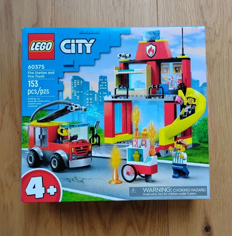 Lego 60375 City: Fire Station and Fire Truck New Sealed Retired